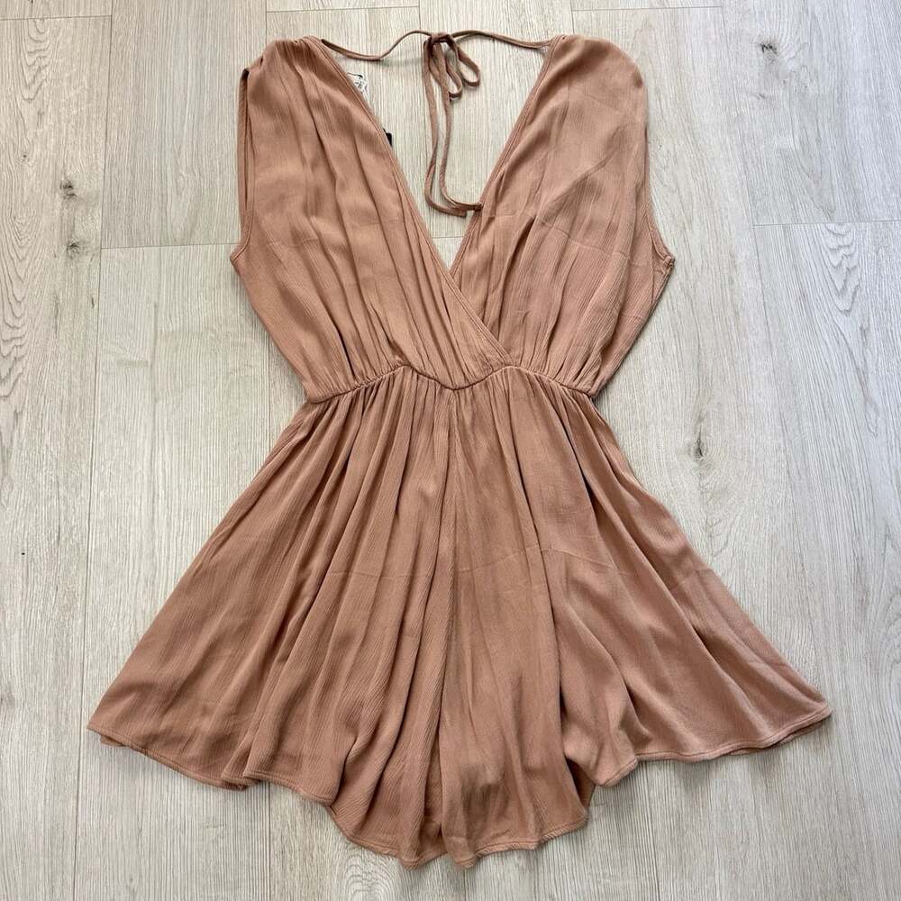 Zenana Peach Woven Crinkle Draped Surplice V-Neck Romper Size L - Picture 7 of 7